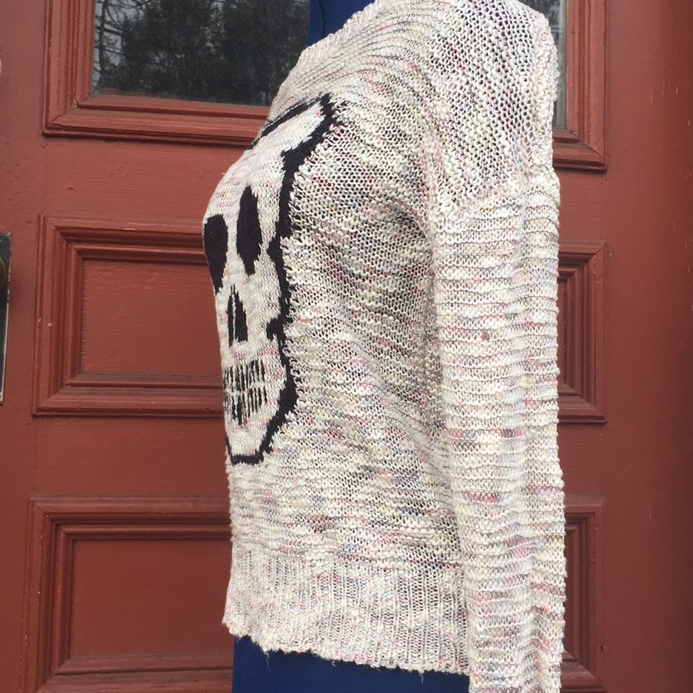 Pastel Knit goth skull sweater size loose Small - Picture 7 of 8